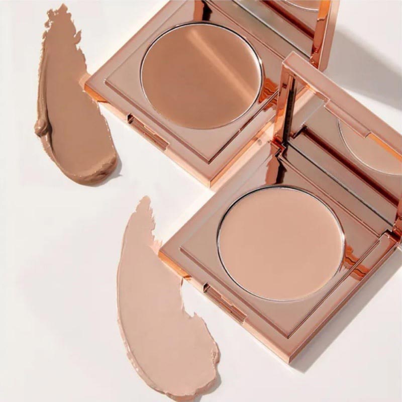 Colored Clay Undereye Corrector with Brush FREE !